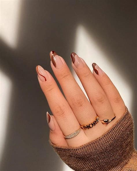 The 7 Best Minimalist Nail Designs for 2021! GMA Entertainment