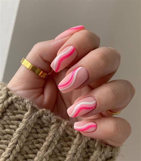 Nails Aesthetic Quadrate: The Latest Trend In Nail Art