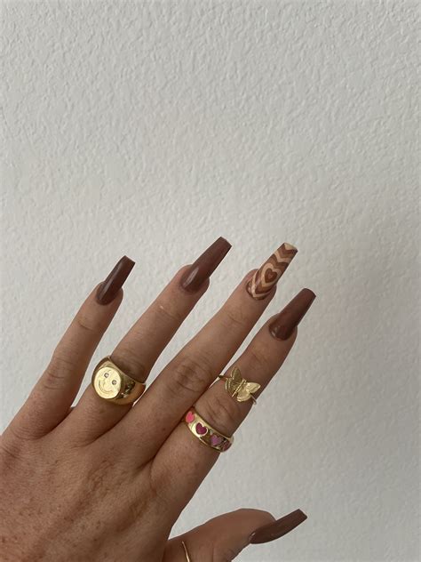 Nails Aesthetic Vintage Brown: The Latest Trend In Nail Art