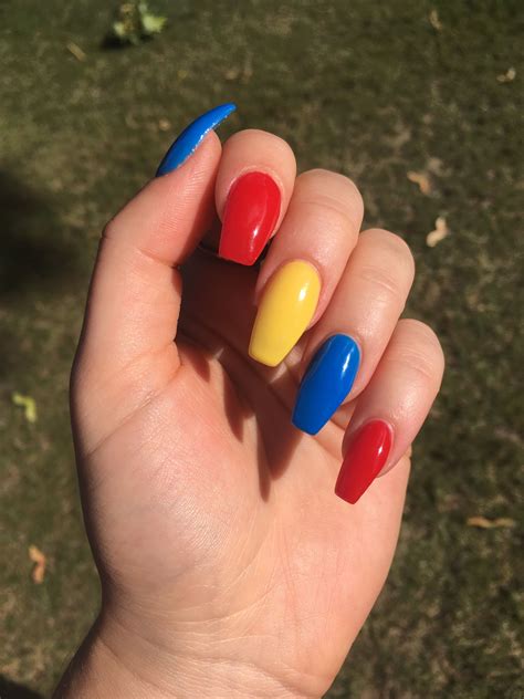 Nails Aesthetic Yellow: The Latest Trend Of 2023