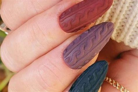 Nail Art Effet Pull: A Trending Style In 2023