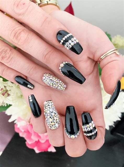Nail Art With Stones: A Glamorous Trend For 2023