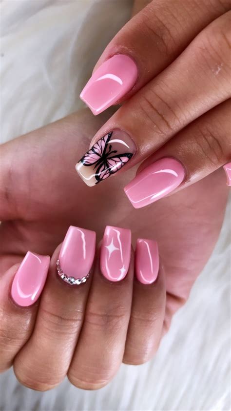 Pink butterfly nails🦋 Short pink nails, Nails, Fingernail designs