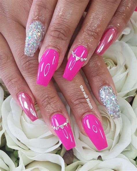 Nails Chrome Hot Pink: The Ultimate Trend In 2023