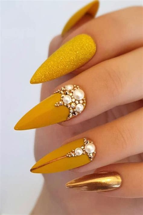 Nails Chrome Yellow: The Trending Color Of 2023