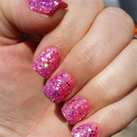 Nails Design With Glitter: A Sparkling Trend In 2023