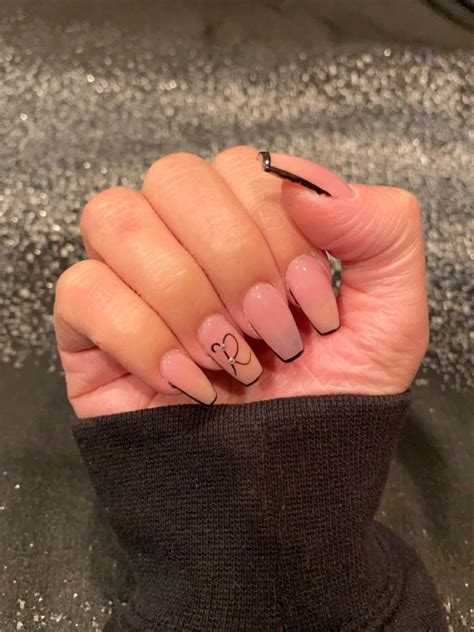 Nails Design With Initials: Personalize Your Look With These Trendy Nail Art Ideas