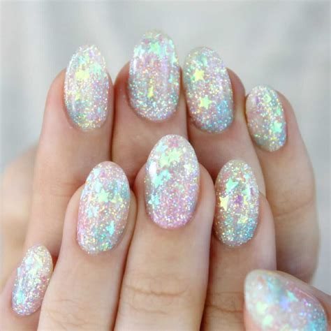 The Sparkling Trend Of Nails Glitter Stars In 2023