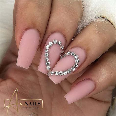 Nails Heart Rhinestones: The Latest Trend In Nail Art