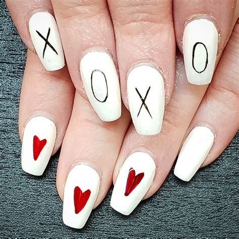 Nails Short Xoxo: The Latest Trend In Nail Art