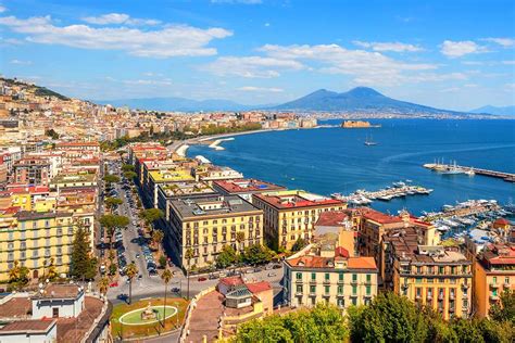 Naples Italy tips
