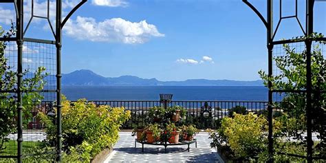 Naples Secret Gardens