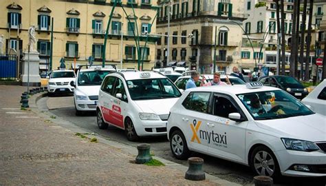 Naples taxi