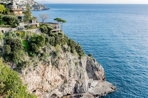 Naples to Positano Shuttle: Is a Shared Ride a Good Pick?