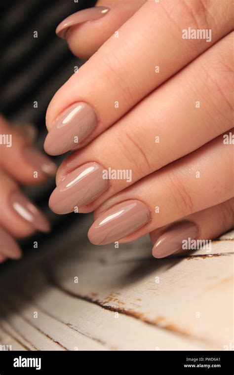 Natural Nails Gel Polish Perfect