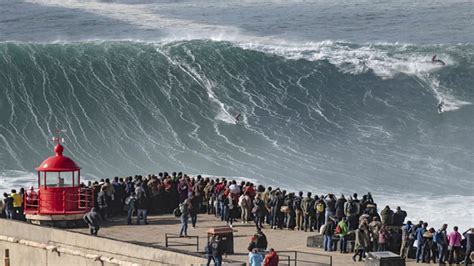 Nazare Portugal waves