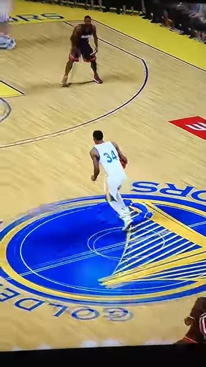 NBA 2K15's Top Picks for Best Crossover Animation - Unlock Insane Handles with these Game-Changing Techniques