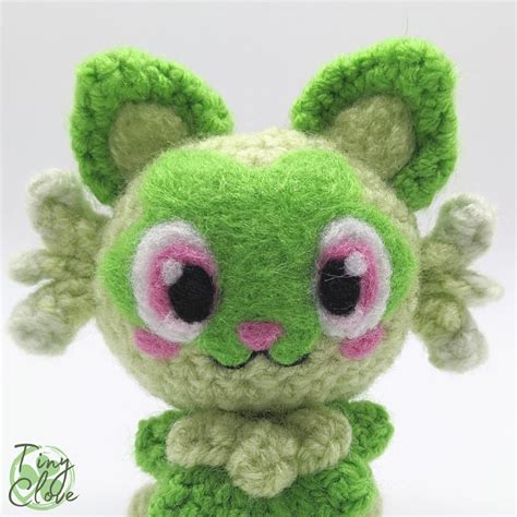Needle Felting Onto Crochet