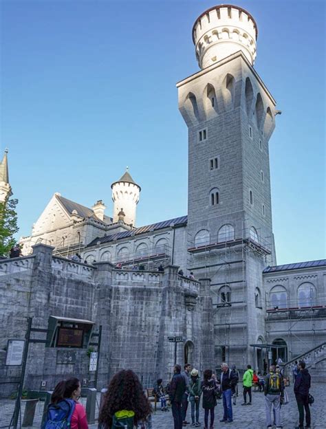 Neuschwanstein Summer Crowds