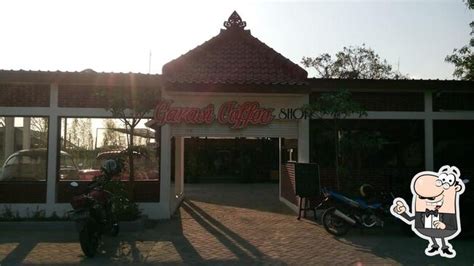 New Garasi Coffee & Bistro