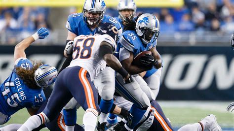 Thrilling Battle on the Gridiron: Catch the Live NFL Game Action Now