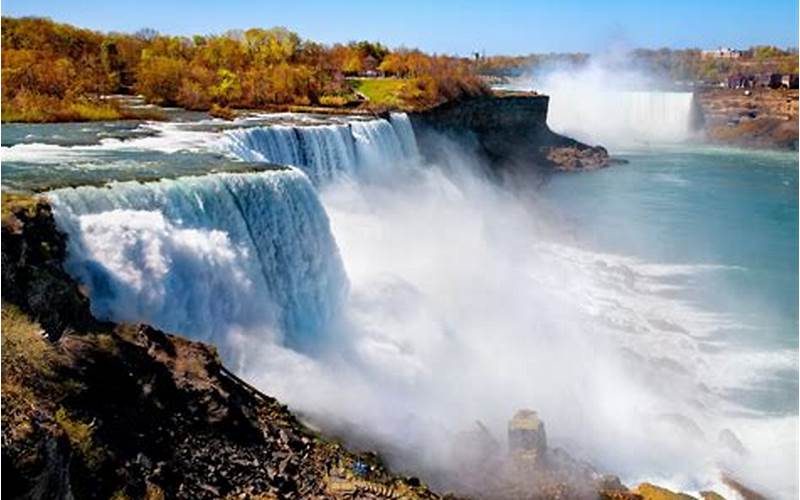 Niagara Falls, Kanada Dan Amerika Serikat