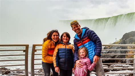 Niagara Falls Family