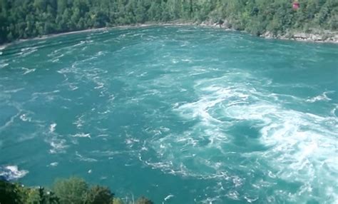 Niagara Whirlpool Tour Review: Hike & Dine Local
