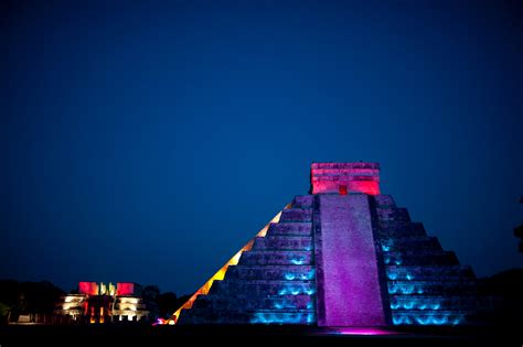 Noches De Kukulkan Review: Is it worth the visit?