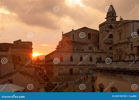 Noto sunset