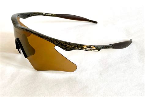 Oakley M Frame Gold The Oakley with Gold Iridium