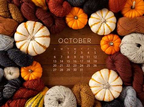 October Desktop Calendar