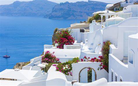 Oia Hidden Gems