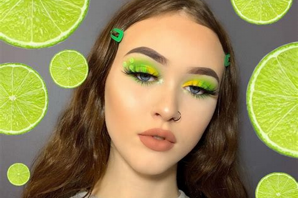 Makeup dengan Kombinasi Warna Olive dan Lime