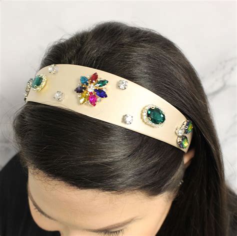Online shopping for hair accessories in Mumbai 