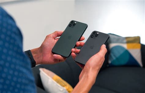 Operate an iPhone without looking at it