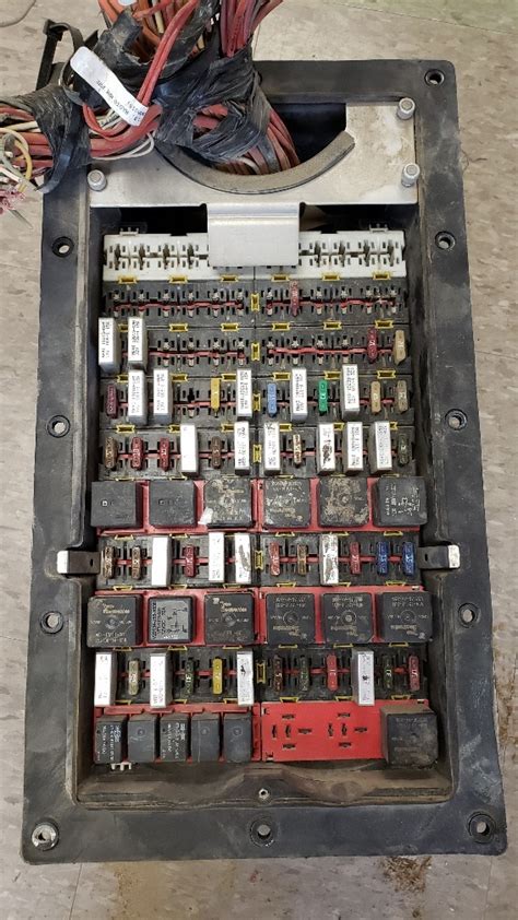 Optimizing Performance A Fuse Panel Finale 2007 W900L Fuse Panel Diagram