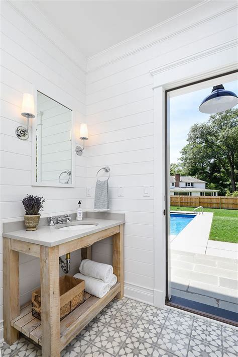 Outdoor Bathroom Ideas For Pool