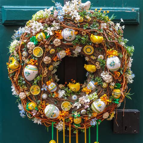 Outdoor Easter Wreath