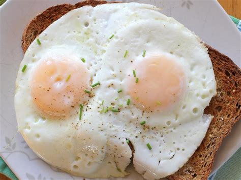 Discover the Meaning of Over Easy Eggs - Perfectly Cooked Breakfast!