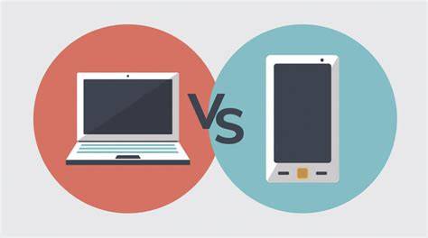 パソコンとスマートフォンでのチケット購入比較イメージ