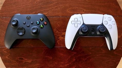 PS5 DualSense vs. Xbox Series X controller: Extra Features