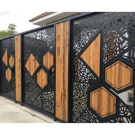 Pagar Logam Pola Geometris