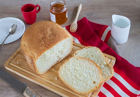 Recette pain machine à pain Marmiton : Pain blanc moelleux