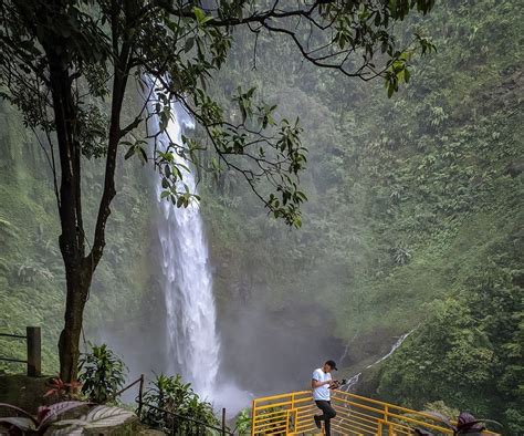 Gambar Paket Wisata Curug Cipendok