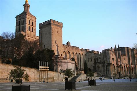 Palais des Papes Chambers