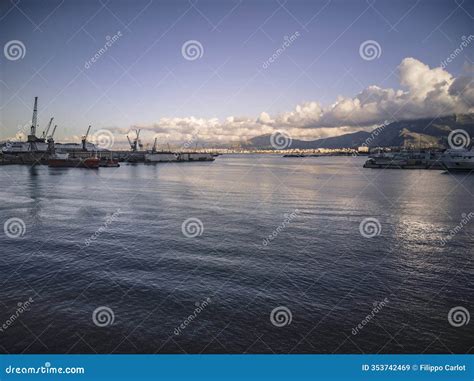 Palermo puerto al atardecer