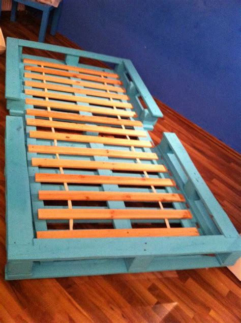 Pallet Bed Single