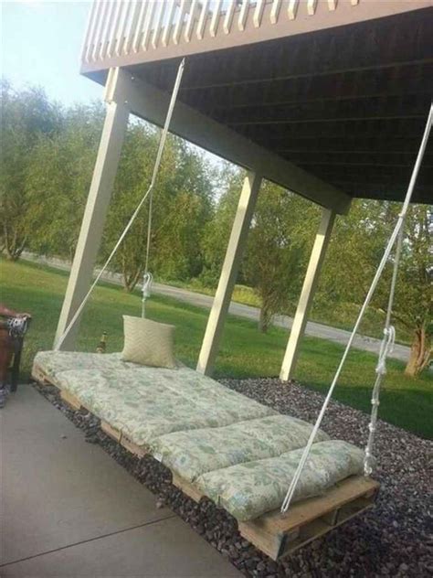 Pallet Daybed Swing