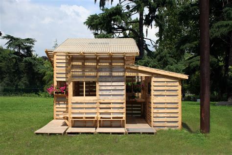 Pallet House